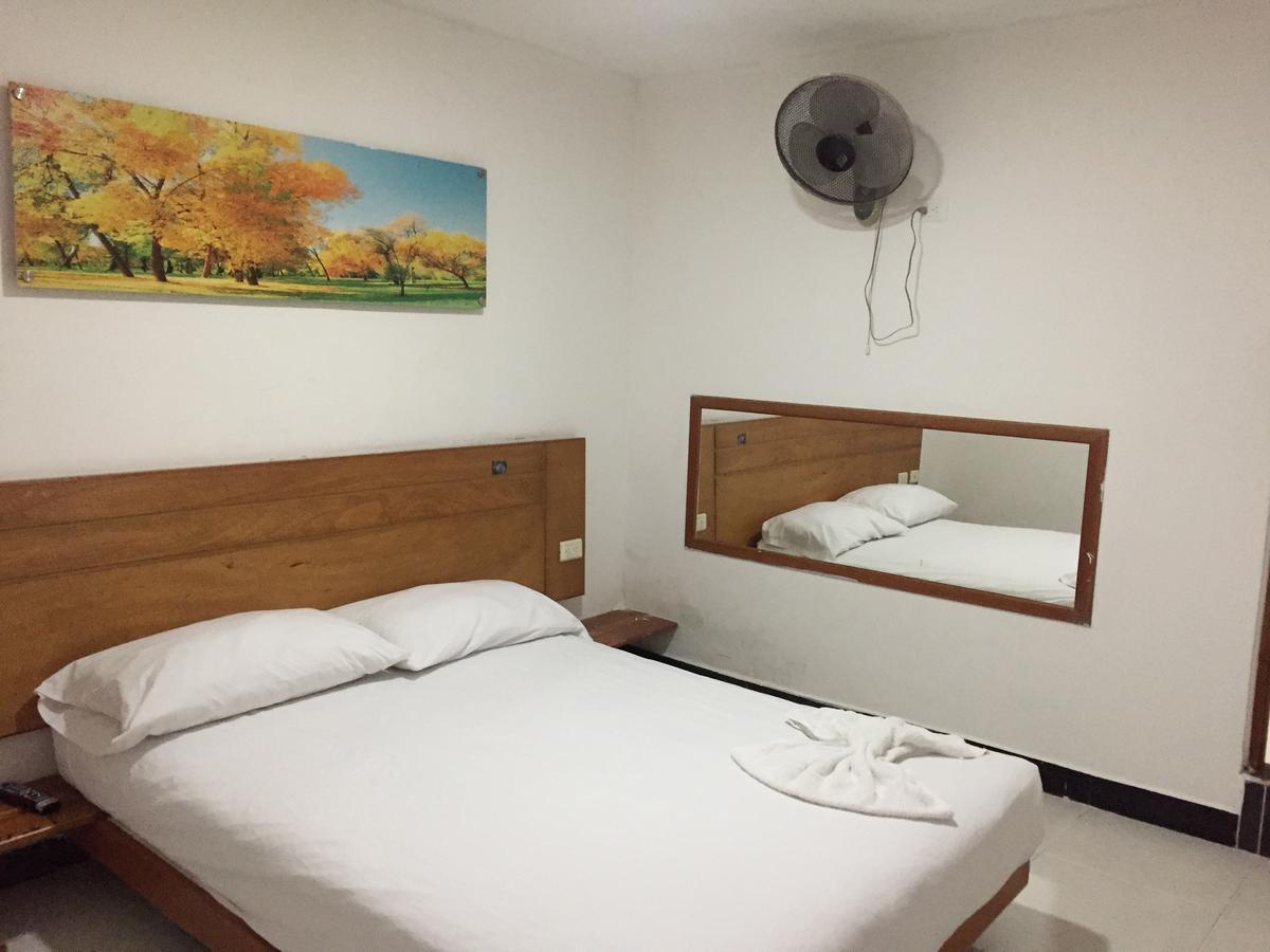 מדיין Hotel La Mansion מראה חיצוני תמונה